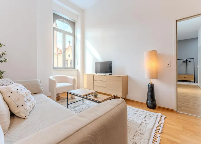 Hakuna Cozy-Living City Center - Free Parking