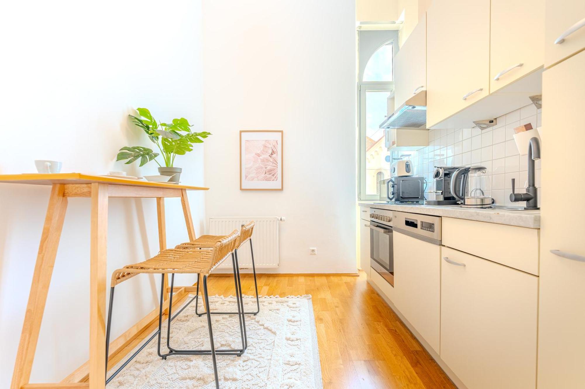 Hakuna Cozy-living Center - Free Parking Apartment *